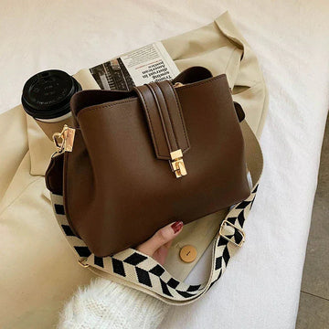 Bolsa Retro de Couro - Alça Larga